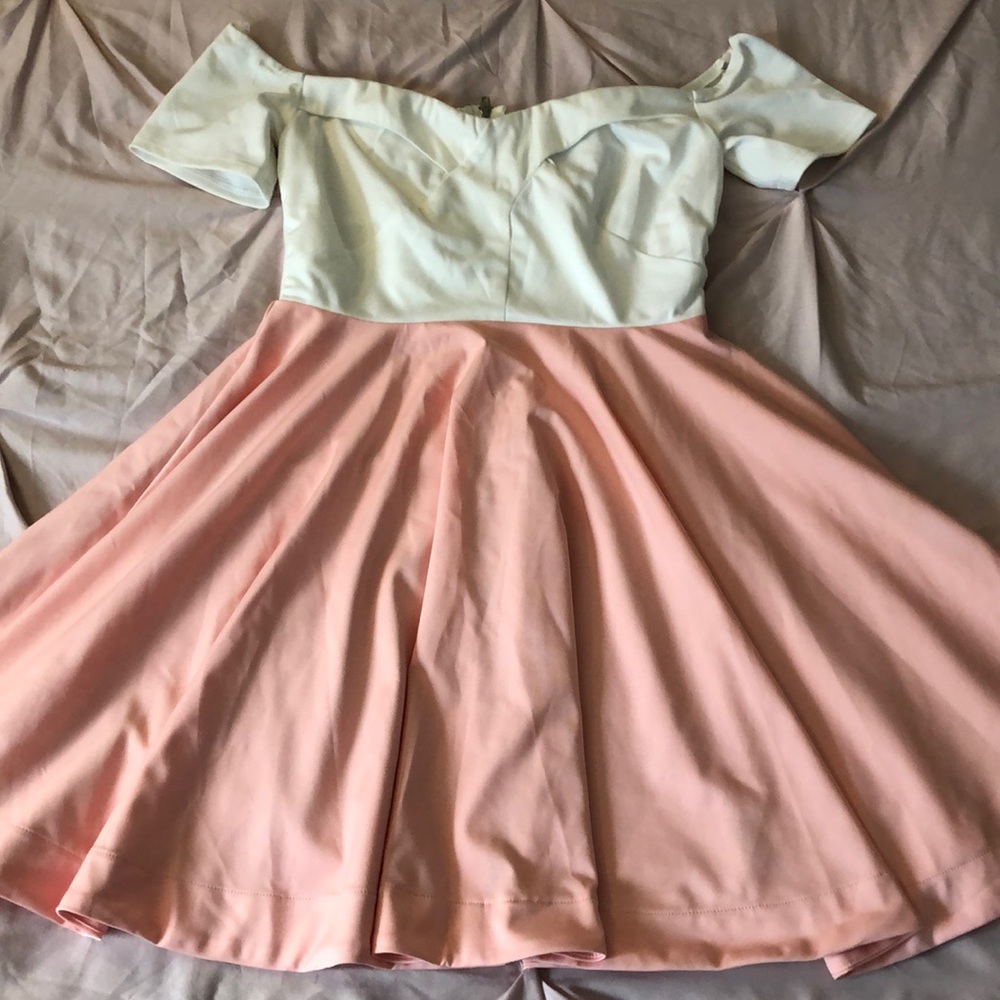 Stretchy off the shoulder summer dress